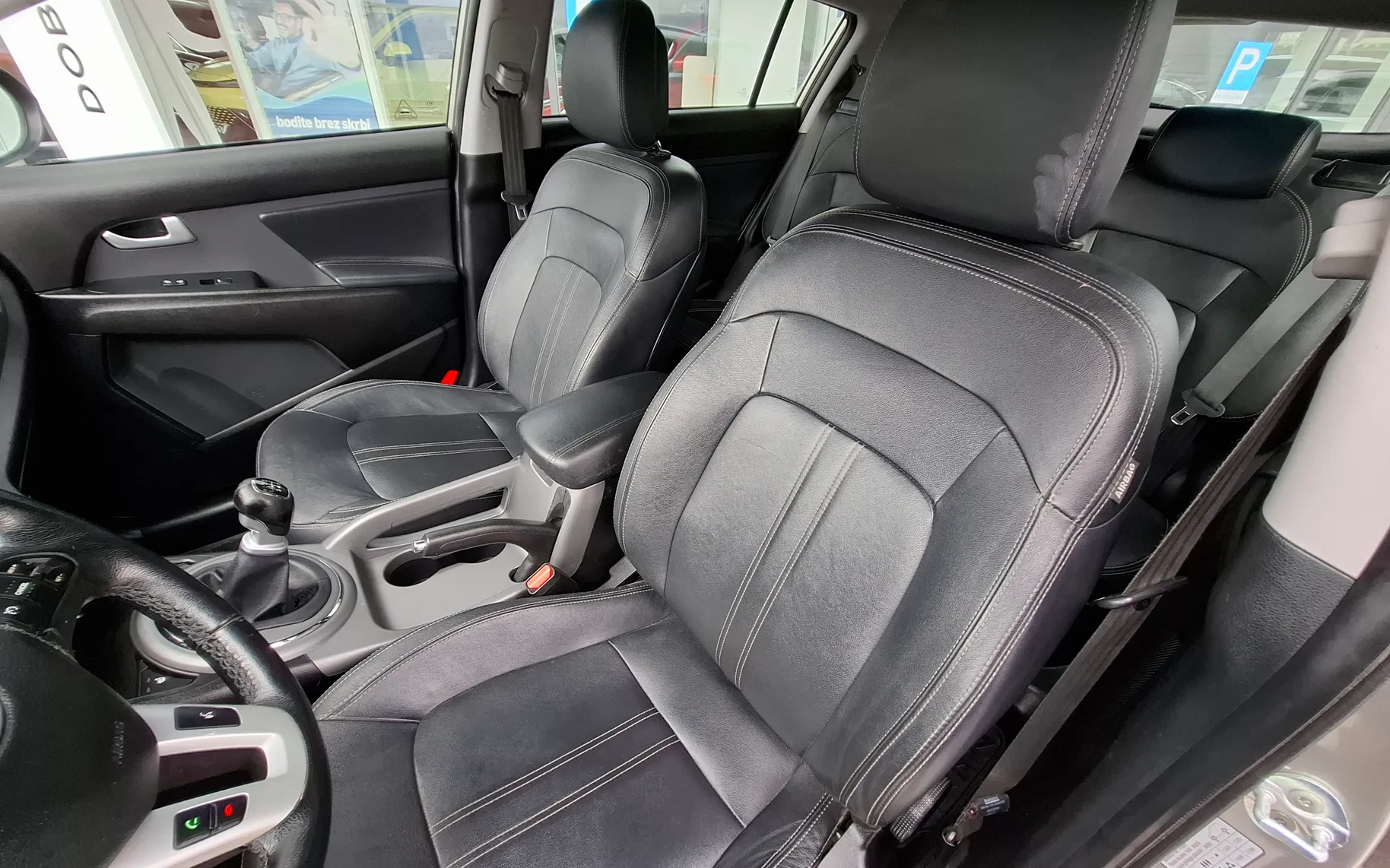 Zunanja slika - KIA Sportage - 2WD 1.7 TD - SLOVENSKI + ZNANA ZGODOVINA + KLJUKA - 11