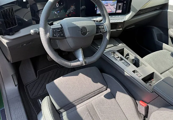Zunanja slika - Opel Astra - Sports Tourer 1.2 Turbo Ultimate Avt. - 5