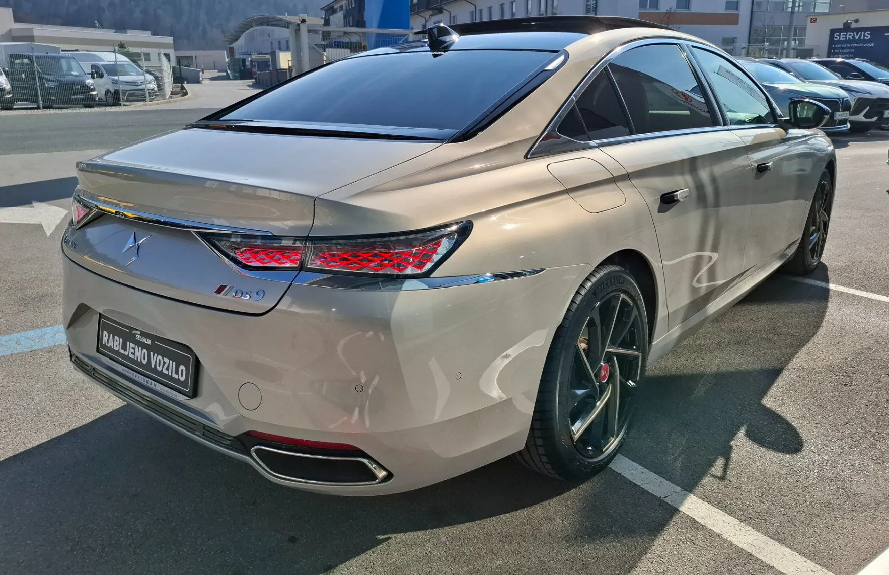 Zunanja slika - DS DS 9 - 1.6PHEV PERFORMANCE LINE+ 250HP - KOT NOV - 193KM - 8
