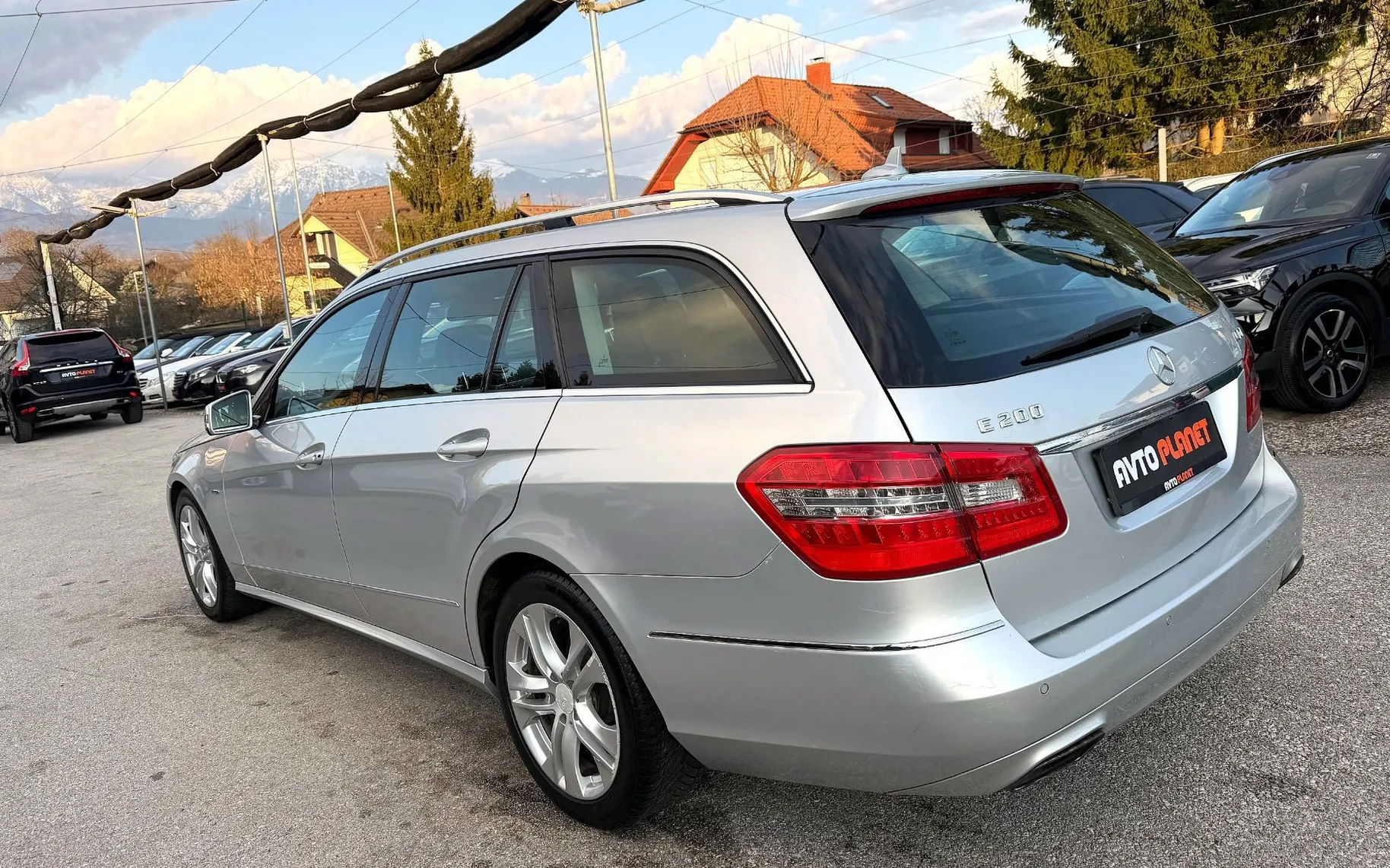 Zunanja slika - Mercedes-Benz E-Razred - E 200 CDI BlueEFFICIENCY AVANTGARDE AUT. NAVI - 3