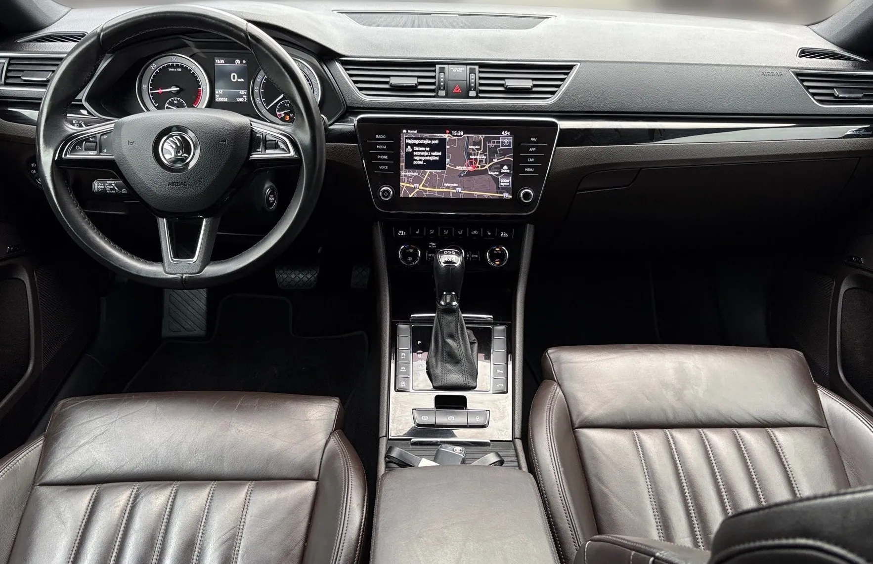 Zunanja slika - Škoda Superb - 2.0 TDI L K Combi DSG 4X4 ... - 7
