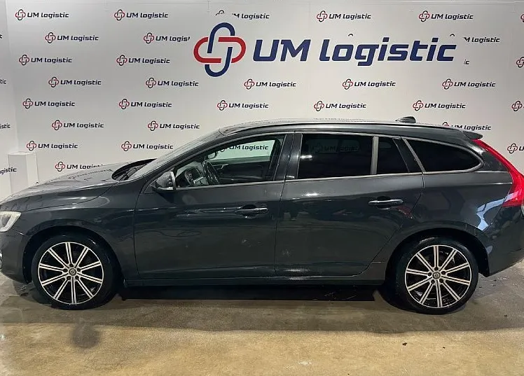 Zunanja slika - Volvo V60 - D3 Momentum-XENON-PDC-NAVI - 8