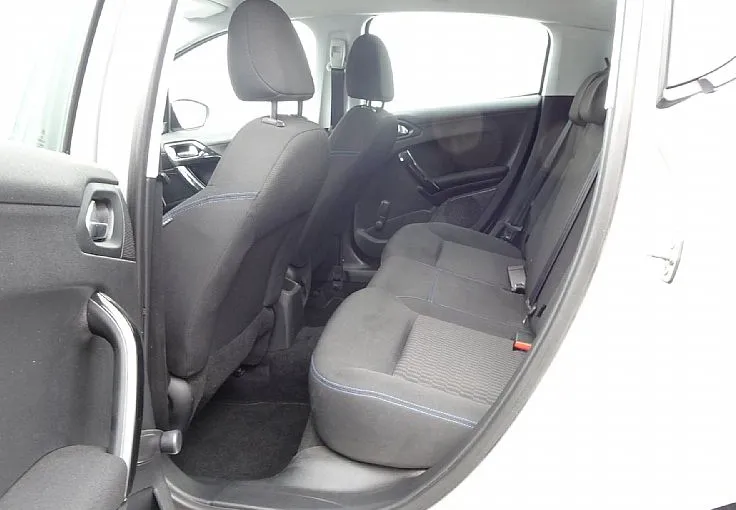 Zunanja slika - Peugeot 208 - 1.6 BlueHDi - ODLIČEN - FINANCIRANJE BREZ POLOGA - 10