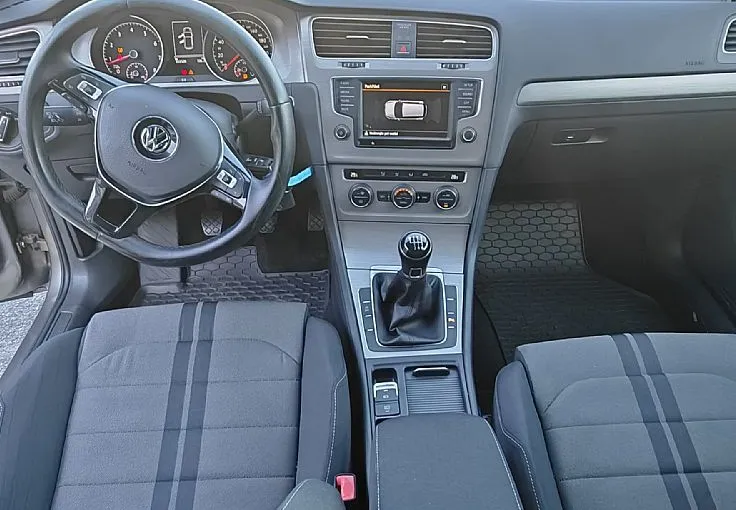 Zunanja slika - Volkswagen Golf - 1.2 TSI BMT Comfortline R-Line 1 lastnik - 10