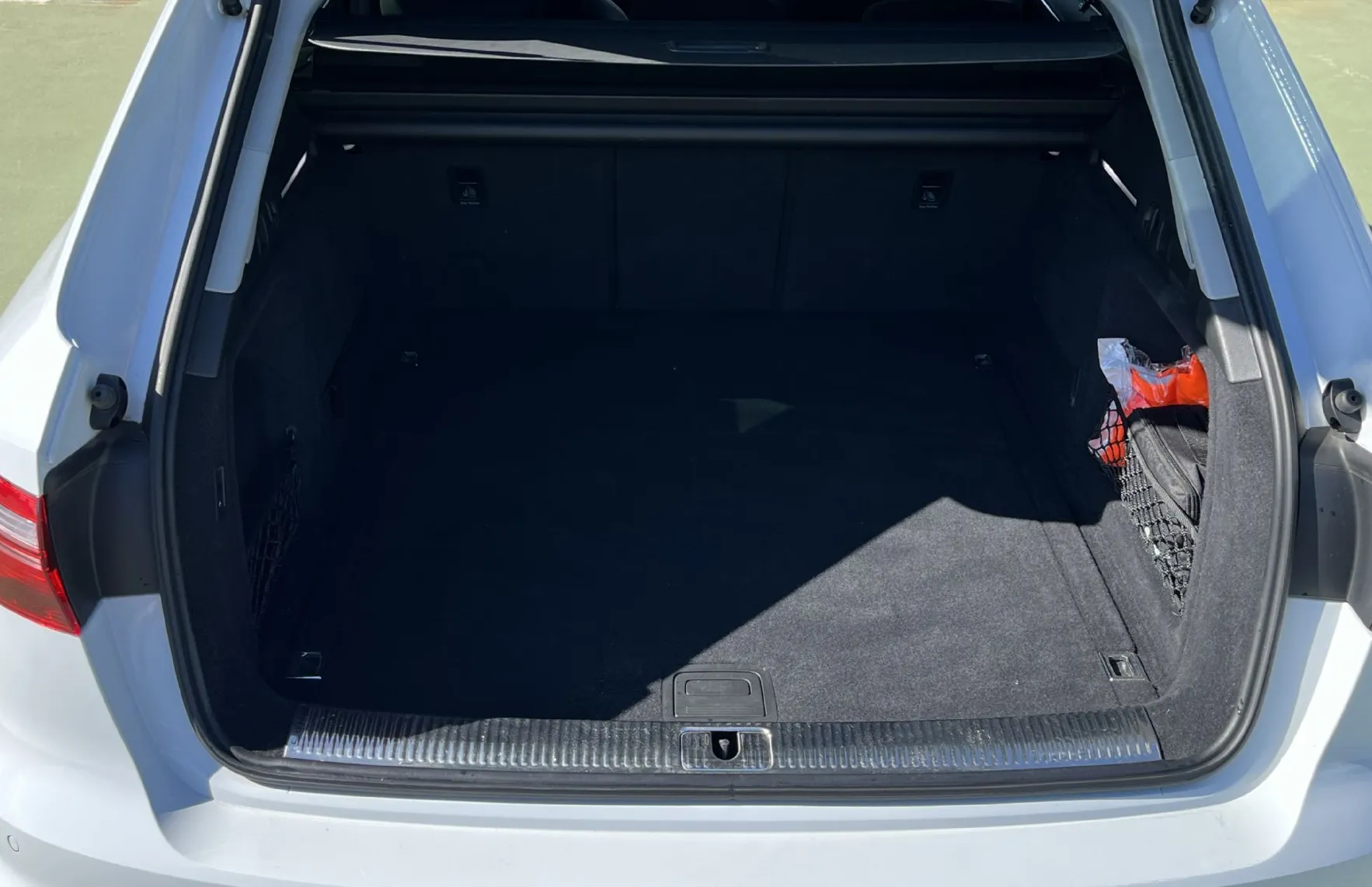 Zunanja slika - Audi A4 - Avant 30 TDI S tronic. LED. MASAŽNI SED. KAM. 2X PDC - 7