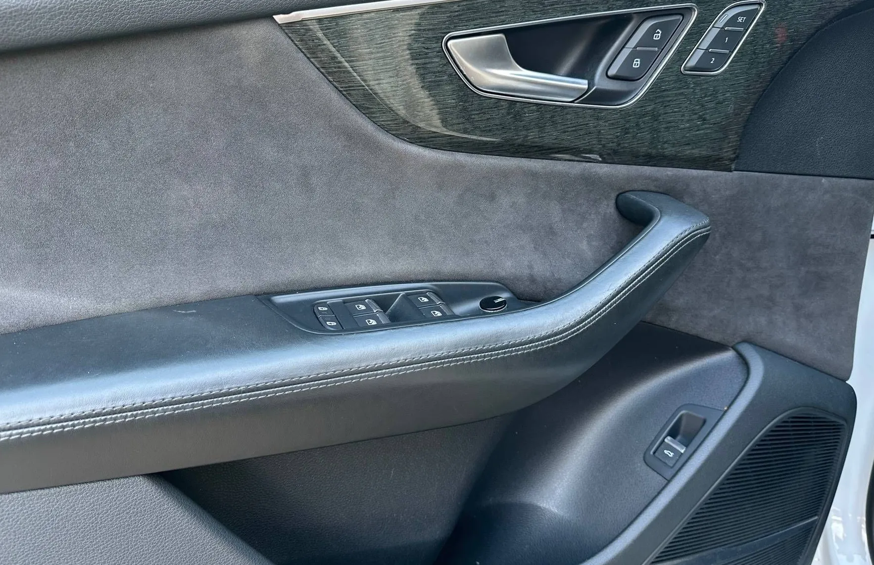Zunanja slika - Audi Q8 - 50 TDI Q. S LINE ZRAČNO MATRIX PANO VIRTUAL RADAR - 20