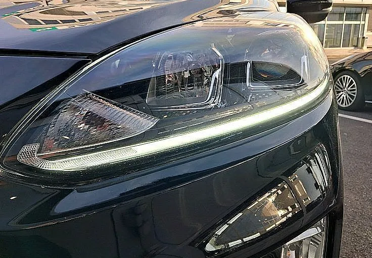 Zunanja slika - Ford Kuga - 2.0 Hybrid  1.LASTNIK - NAVI - ACC - VL.KLJUKA - 8
