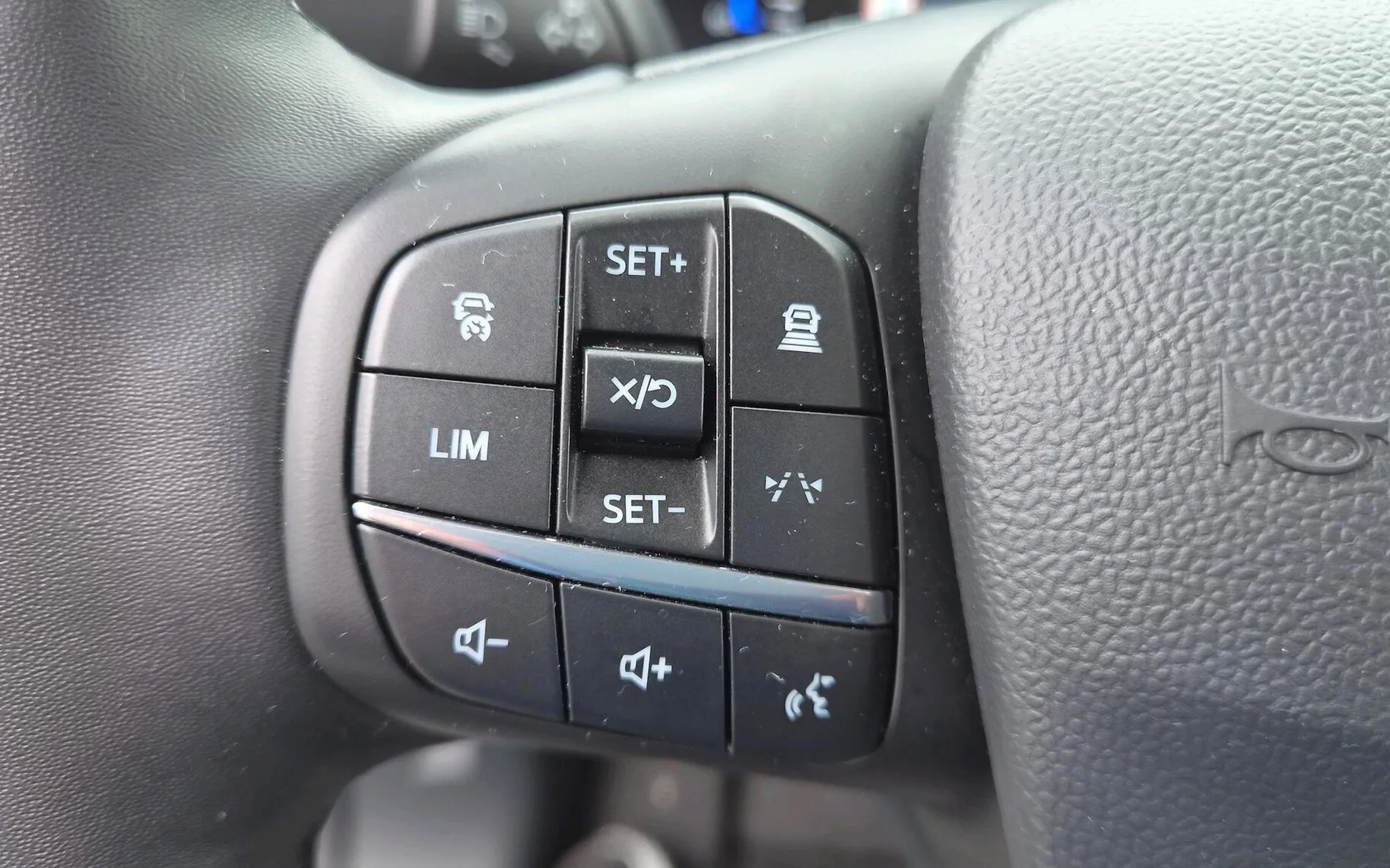 Zunanja slika - Ford Tourneo Courier - ACTIVE 1.0ECOBOOST AVT.7-SLO-RADAR-ZIM.PAKET-KAME - 12