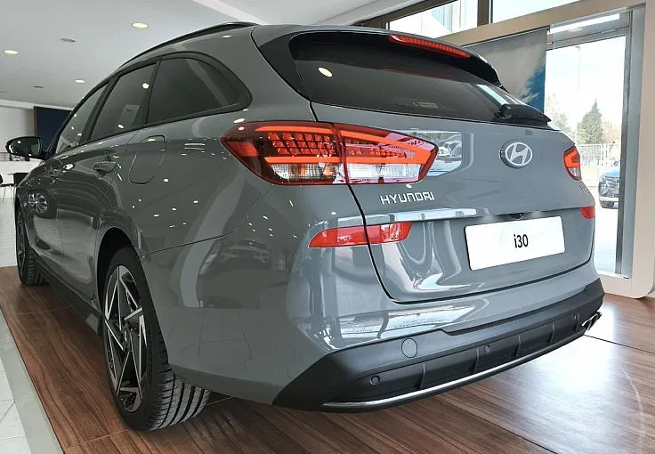 Zunanja slika - Hyundai i30 Wagon - 1.6 T-GDI N-LINE IMPRESSION AVT-AKT T-MRT K-VIDEO - 4