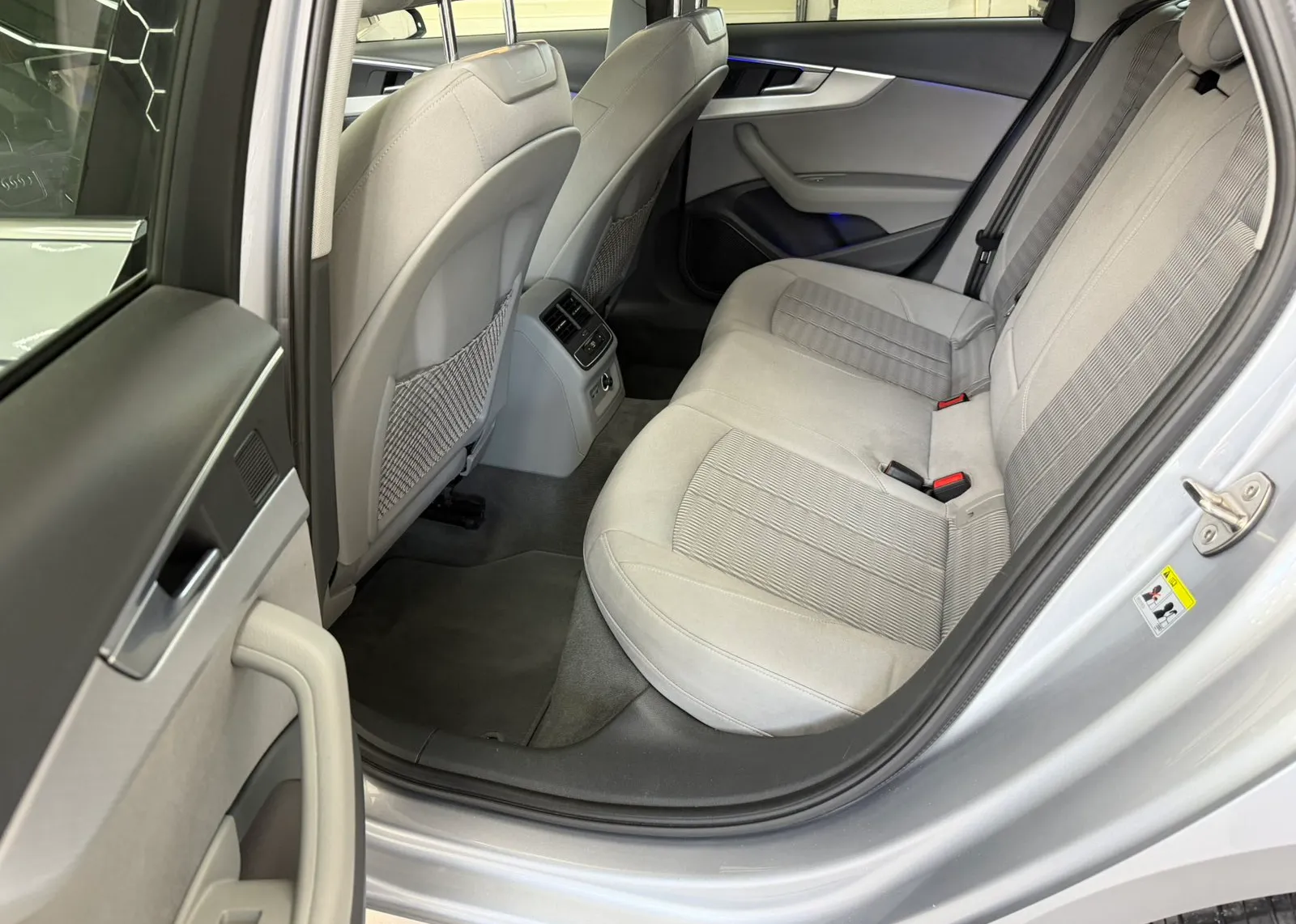 Zunanja slika - Audi A4 - 2,0 TDI Sport S tronic - 7
