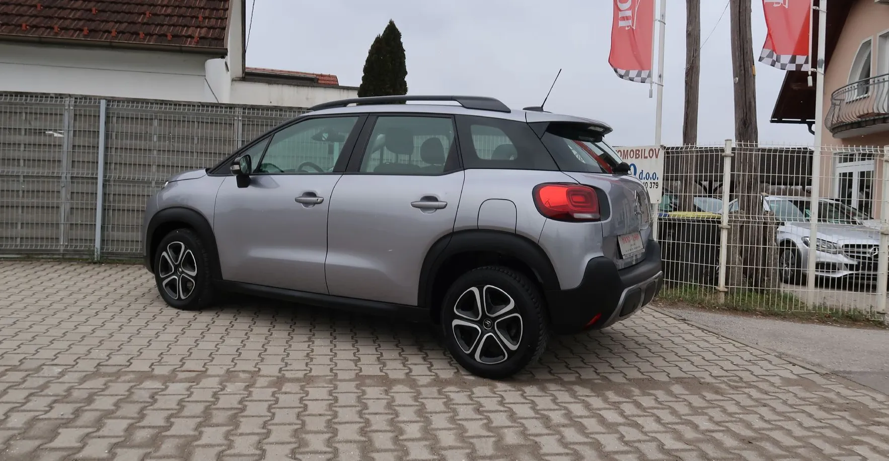Zunanja slika - Citroën C3 Aircross - Feel BlueHDi 100 BVM - 9