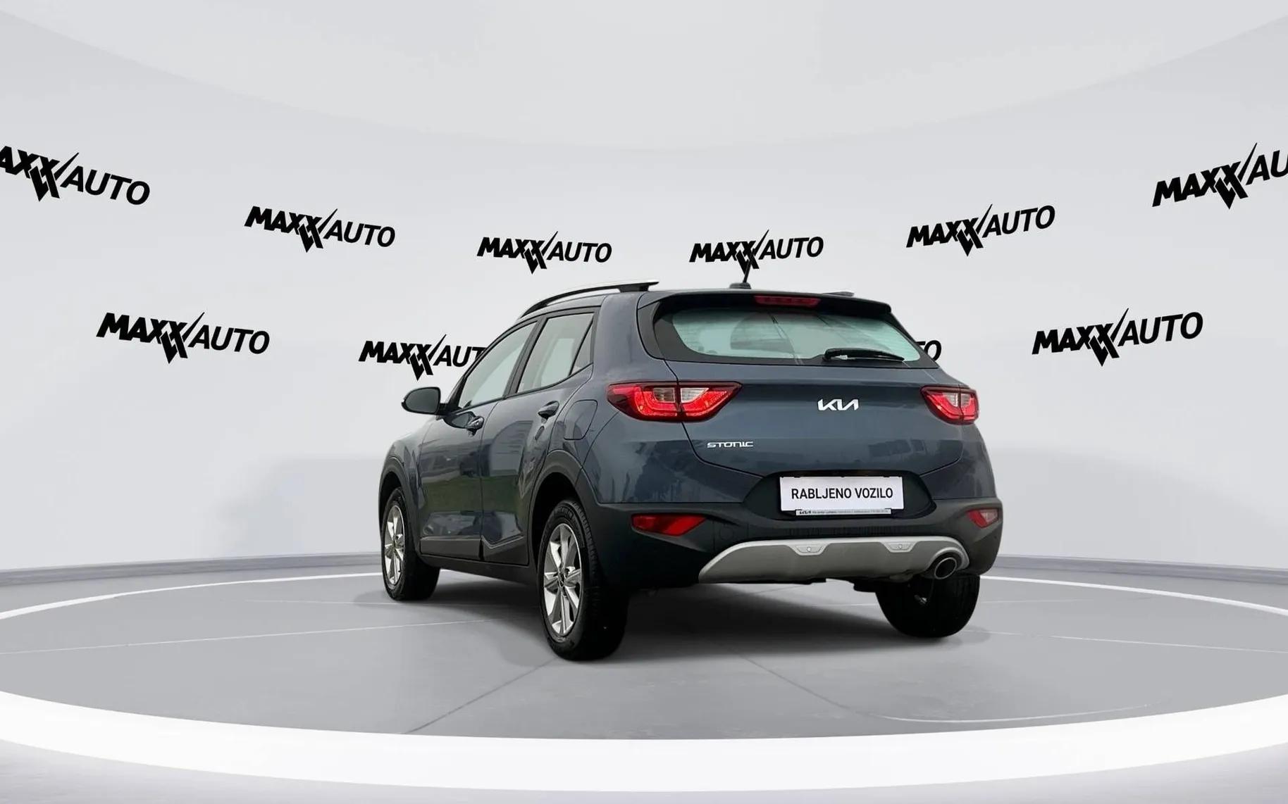 Notranja slika - KIA Stonic - 1.2 DPI LX Urban ISG - 7