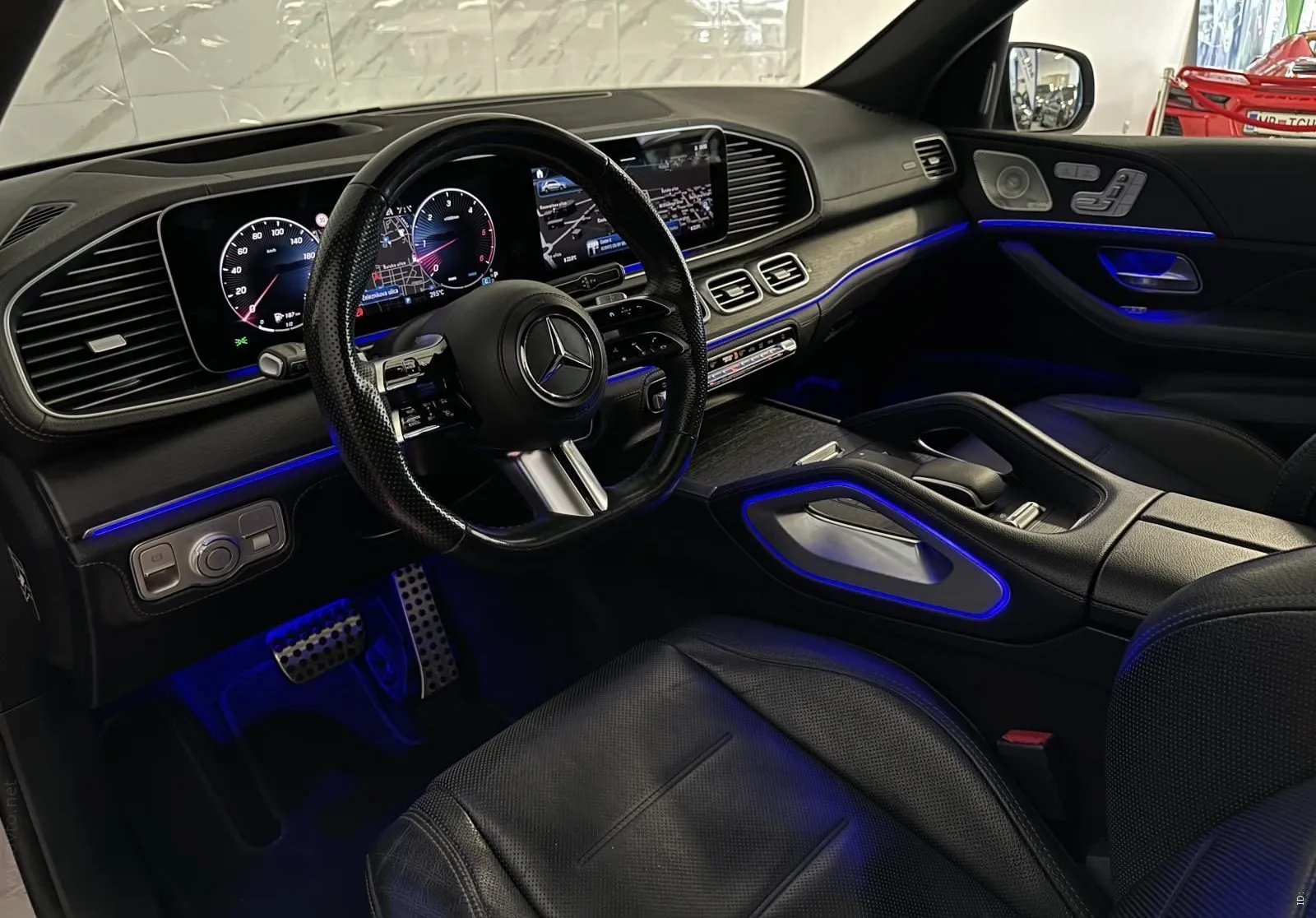 Notranja slika - Mercedes-Benz GLE-Razred - 450d|4Matic|AMG|Pano|Zračno|HUD|ACC|Hlaj|Burm|360 - 8