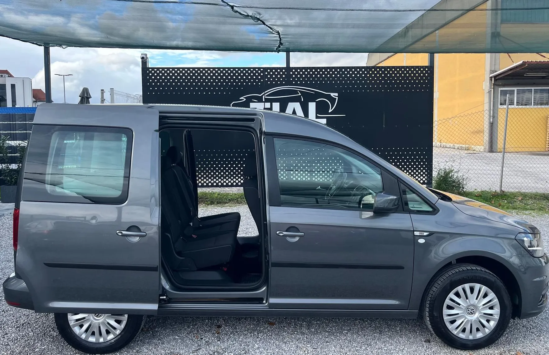 Zunanja slika - VW Caddy - 2.0 TDI 2X DRSNA-PDC-TEMPO.-SLO-OPRAVLJEN SERVIS - 8