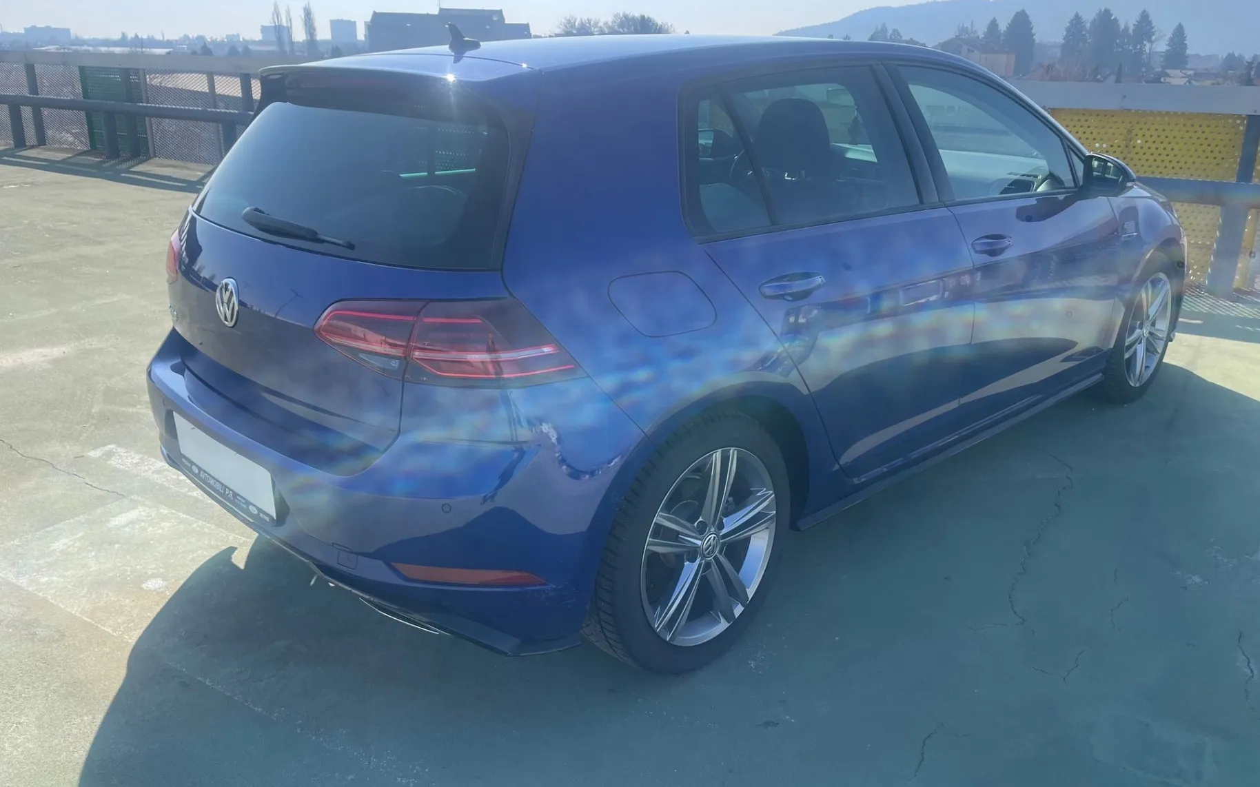 Zunanja slika - VW Golf - 2.0 TDI R-Line Edition 110 KW LED. KAMERA. ACC - 4