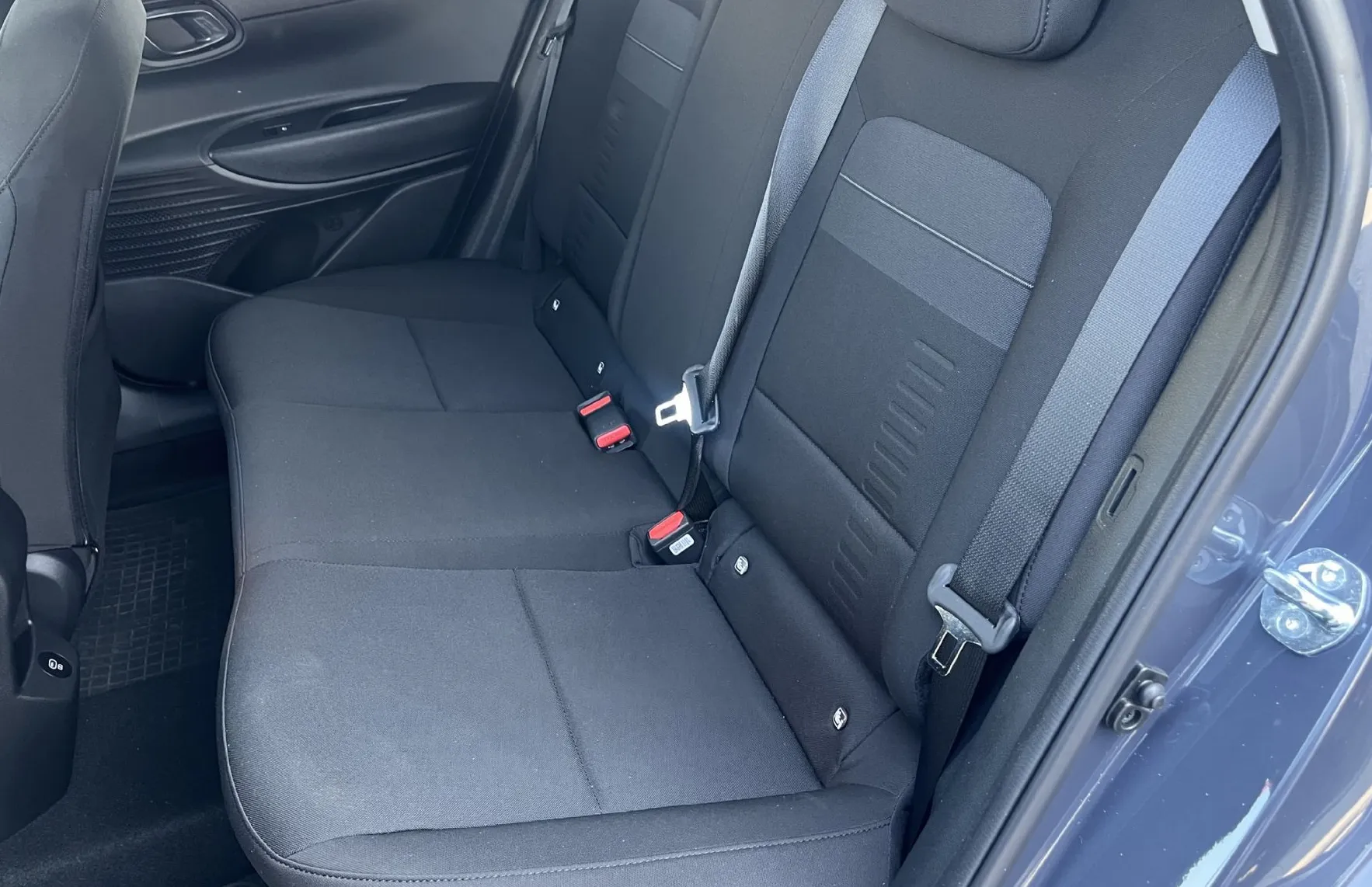 Zunanja slika - Hyundai Bayon - 1.0 T-GDI 100 PREMIUM TESTNO VOZILO - 11