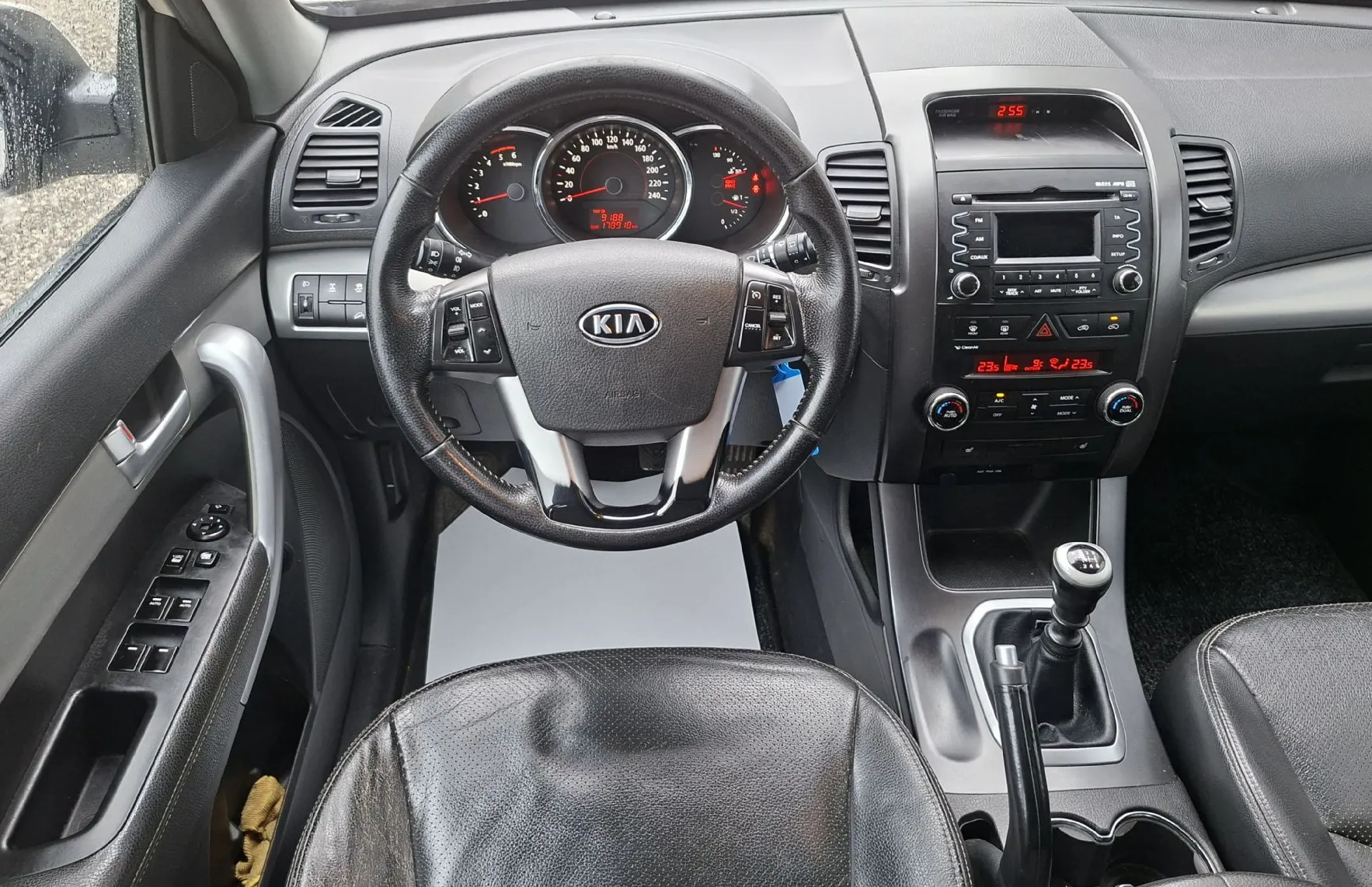 Zunanja slika - KIA Sorento - 2.2 CRDI 4WD PLATINUM - 10