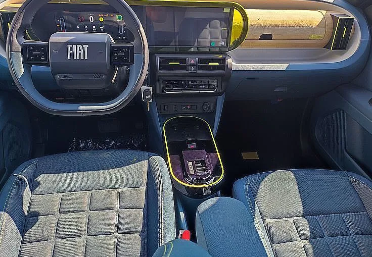 Zunanja slika - Fiat Grande Panda - 1.2 T-GEN3 110 e-Hybrid AT6 La PRIMA - 6