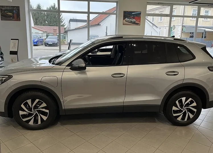 Zunanja slika - VW Tiguan - 1.5 eHybrid DSG 4ALL 150kW - 2