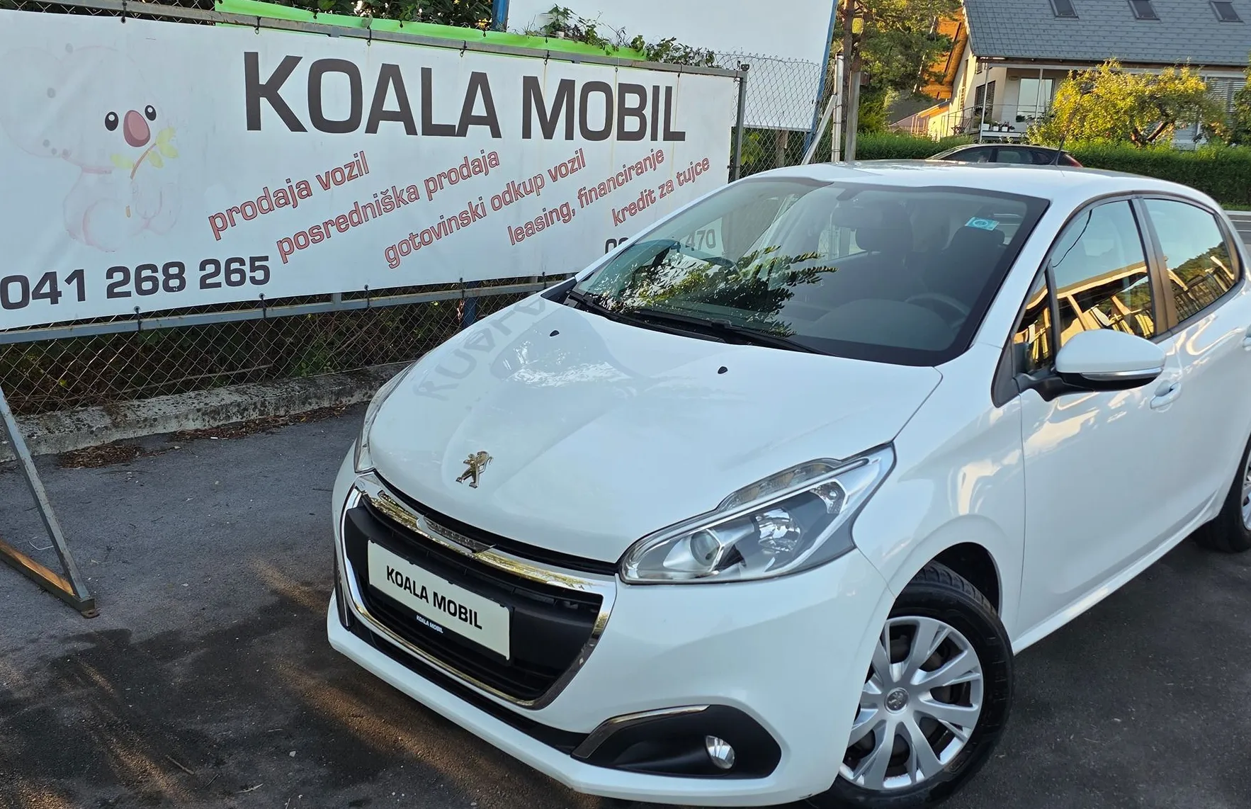 Zunanja slika - Peugeot 208 - 1.2 PURETECH 82 ZASLON-KLIMA-SLOVENSKI-1.LASTNIK - 19