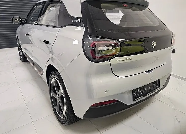 Zunanja slika - Dongfeng Box - 42.3 kWh 70 kW- SILVER-Navedena cena vključuje sub - 13