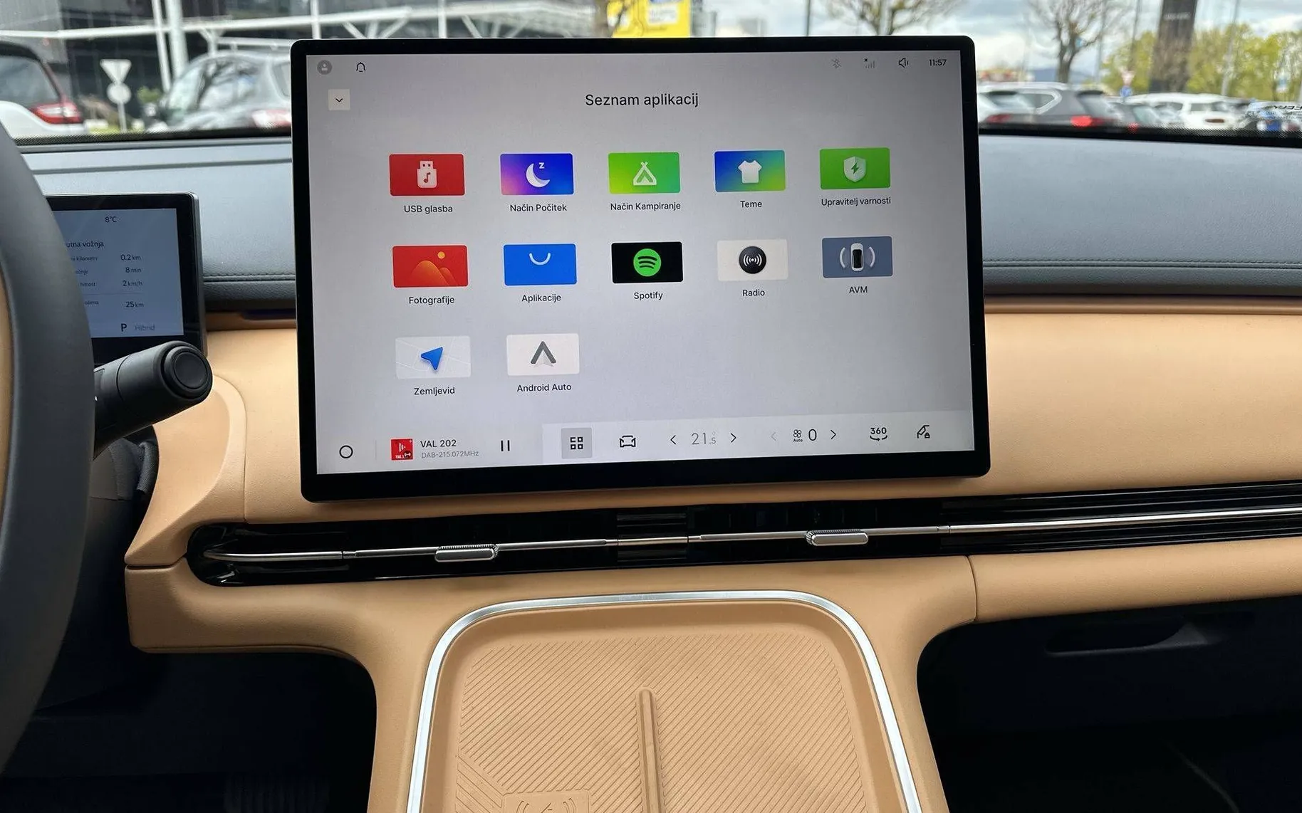Zunanja slika - Geely StarRay EM-i - Plug-In Hybrid 1.5 Max Avt. - 15