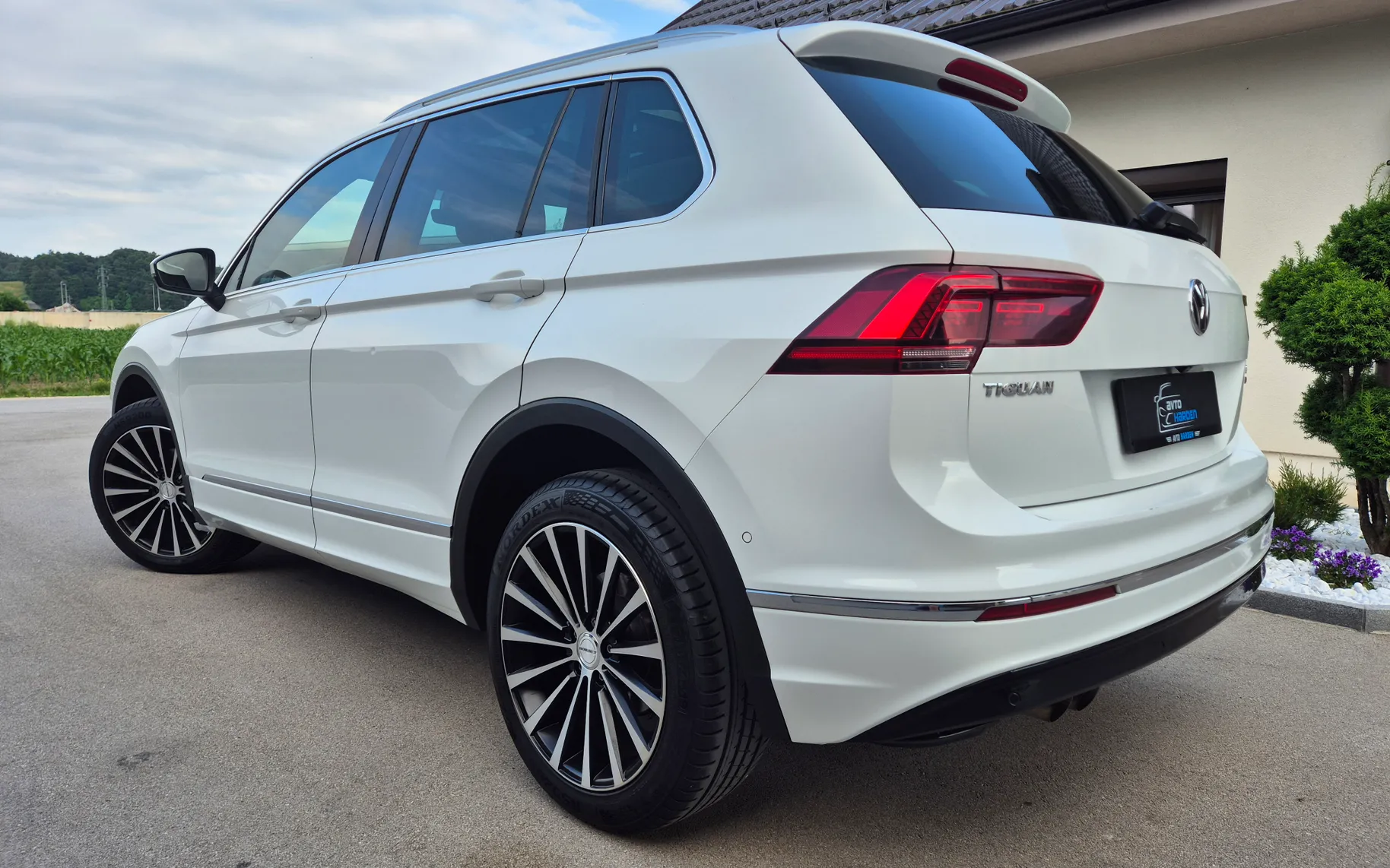 Zunanja slika - VW Tiguan - 2.0 TDI 4M AUT. - 4