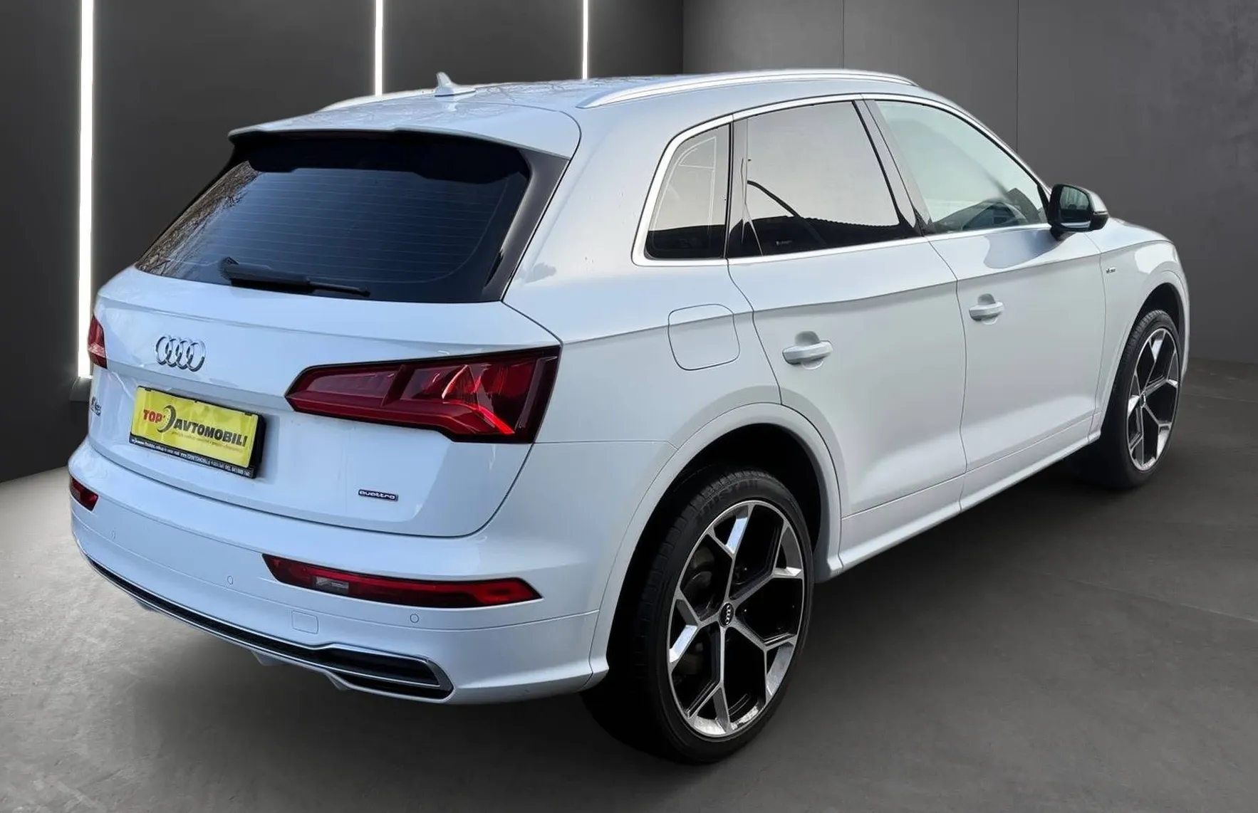 Zunanja slika - Audi Q5 - 40 TDI QUATTRO S-LINE FUL LED NAVI ACC LINE ASSI.. - 7