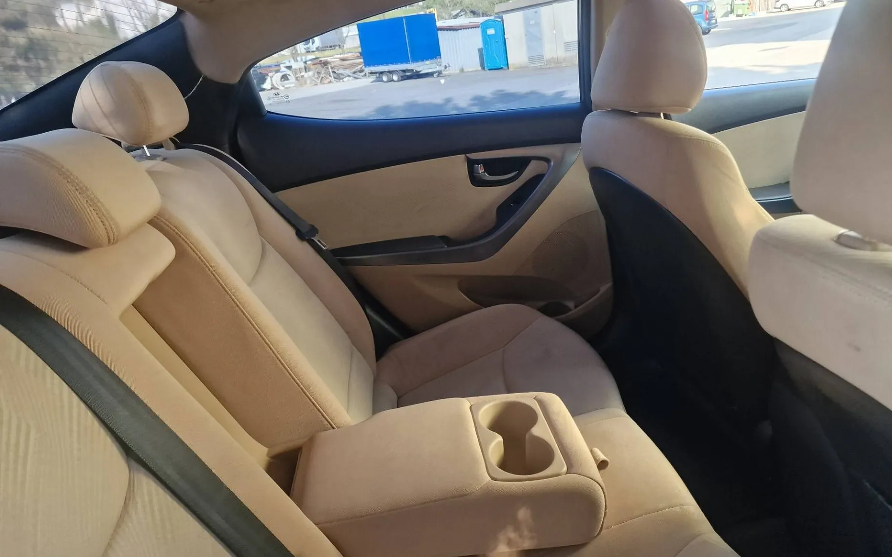 Zunanja slika - Hyundai Elantra - 1.6 MPI Life 1.LASTNIK SLO... - 3