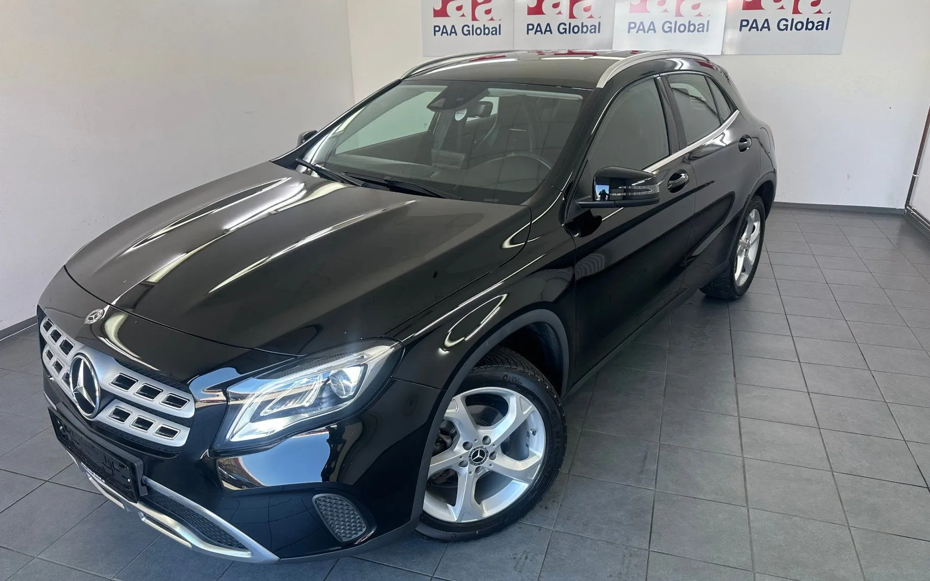 Zunanja slika - Mercedes-Benz GLA-Razred - GLA 180 Avt.KAMERA.USNJE.LED.NAVI. - 1