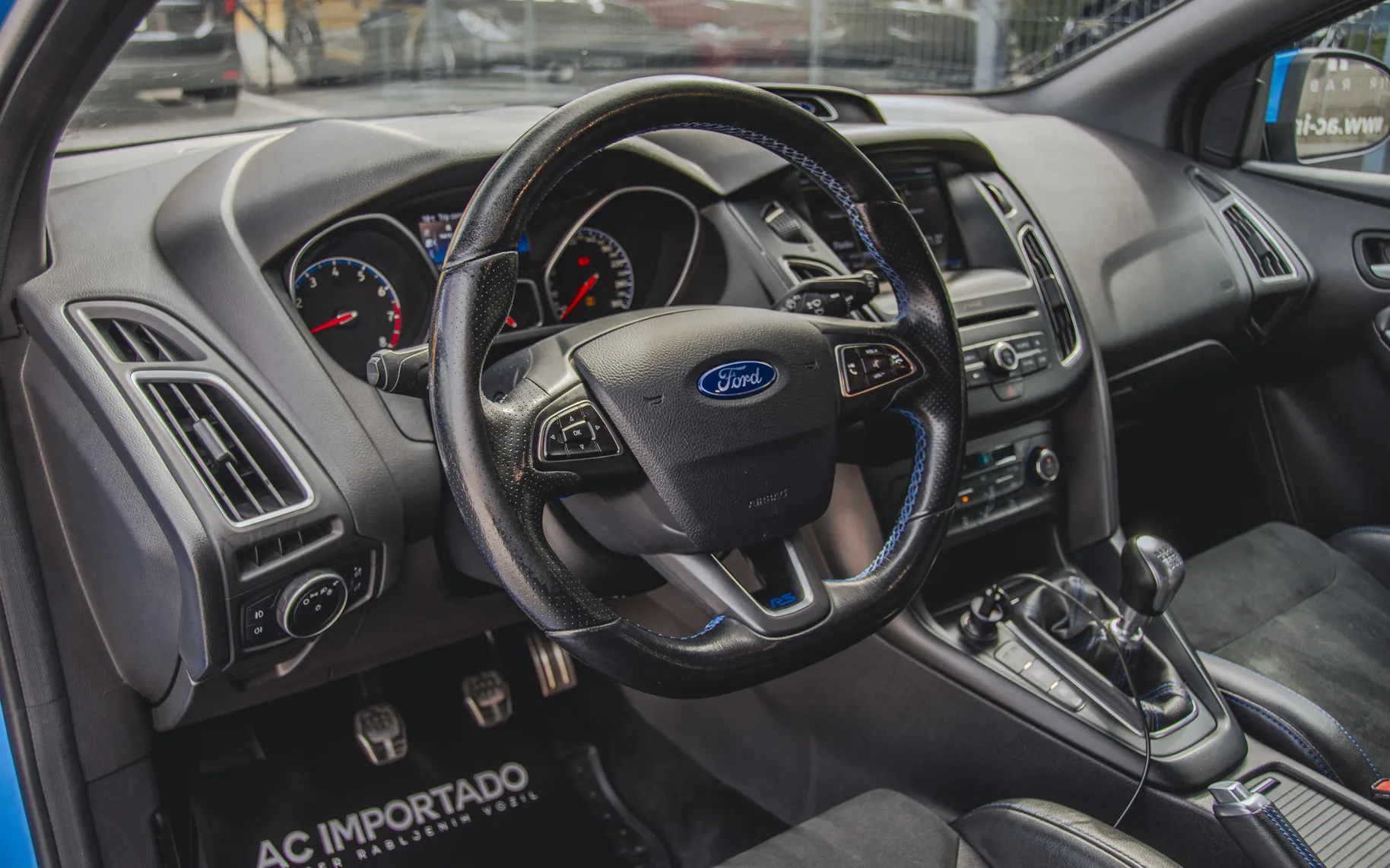 Zunanja slika - Ford Focus - 2.3 EcoBoost RS 4x4-RECARO-BREMBO-NAVI-SYNC-DAB-19 - 7