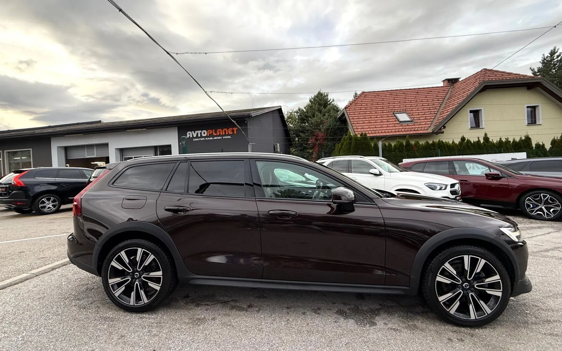 Zunanja slika - Volvo V60 Cross Country - D4 AWD AUT Momentum - 6