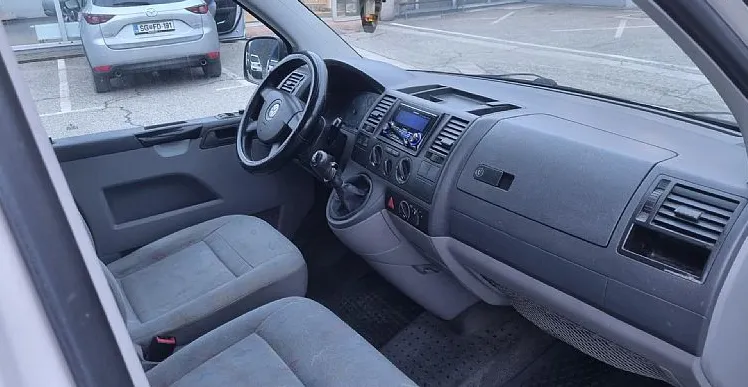 Zunanja slika - VW Transporter - 2.5 TDI   8+1 - 8
