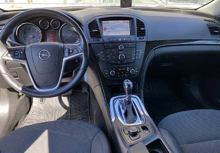 Zunanja slika - Opel Insignia - ST 2.0 CDTI 160KM Cosmo Avt. - MALO KM-BERI OPOMBE - 6