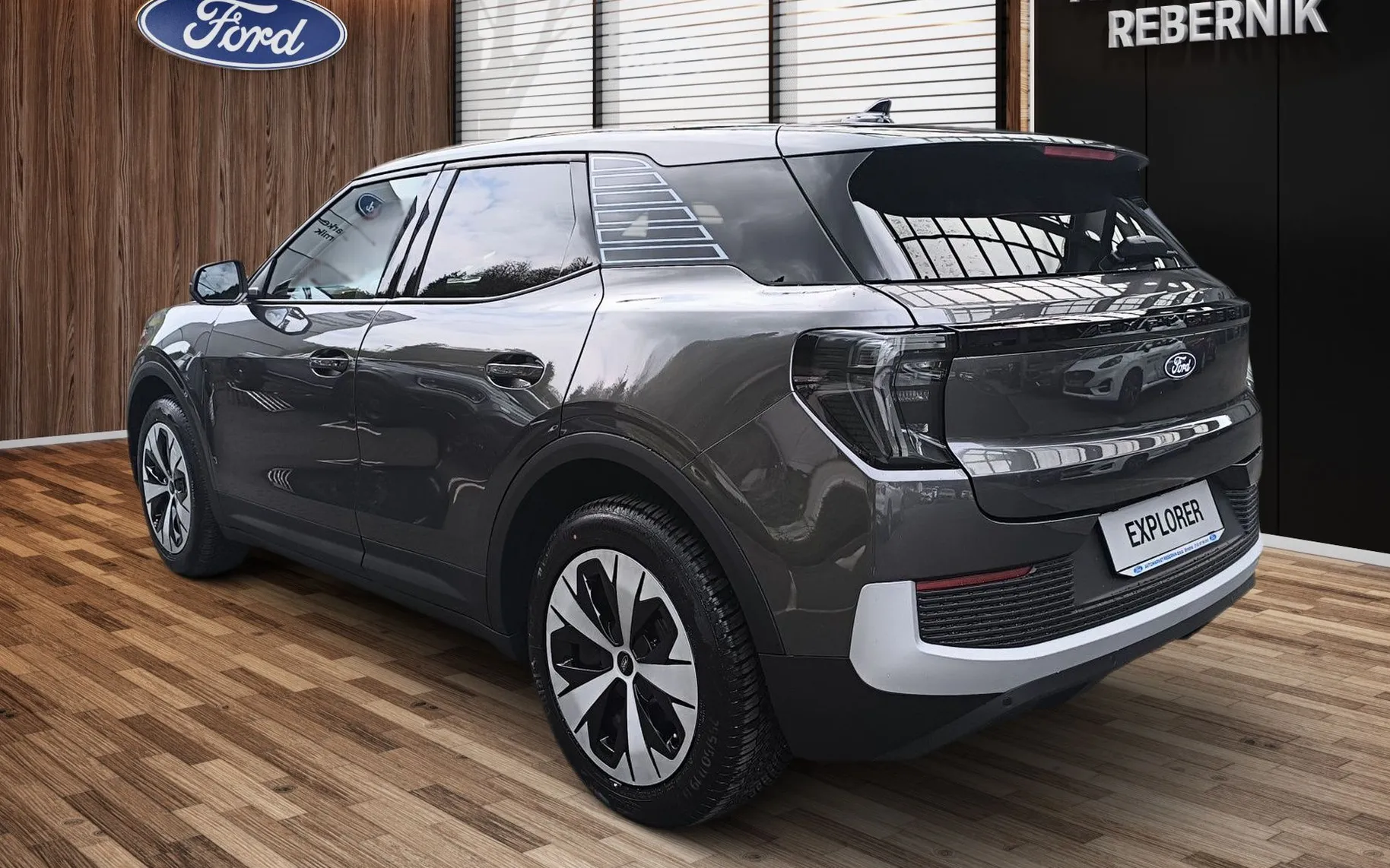 Zunanja slika - Ford Explorer - EV STYLE 170PS 52KWH RWD-NA ZALOGI-DOBAVA TAKOJ - 5