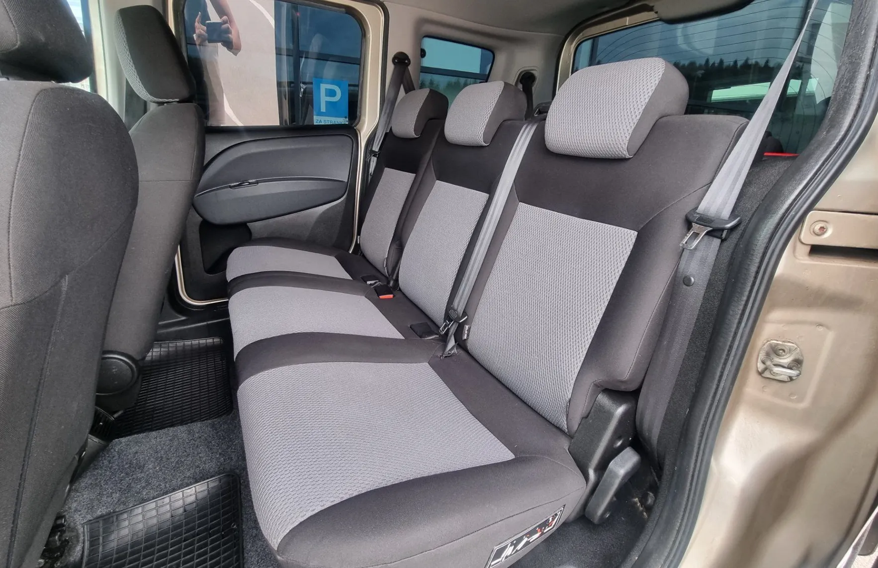 Zunanja slika - Fiat Doblo - 1.6 JTD - SLOVENSKI + POTRJENA KNJIGA + KLJUKA - 9