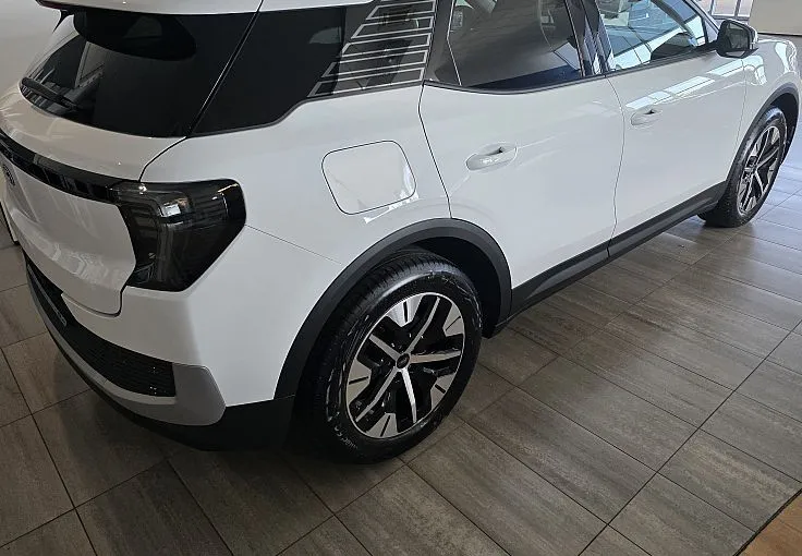 Zunanja slika - Ford Explorer - EV STYLE  elektromotor 52 kWh 125 kW at-DOBAVA TAKOJ - 1