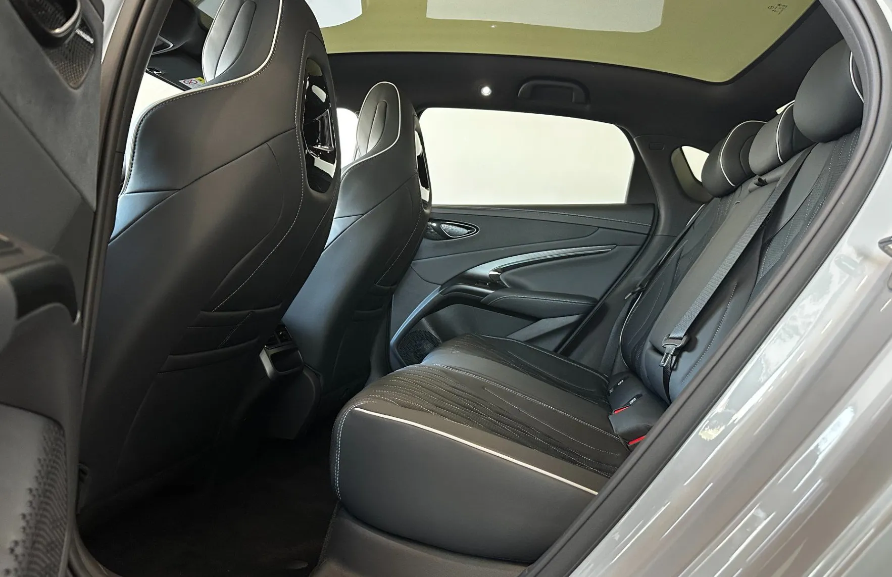 Zunanja slika - BYD SEAL - DESIGN 82.5 kWh 230 kW RWD - 9