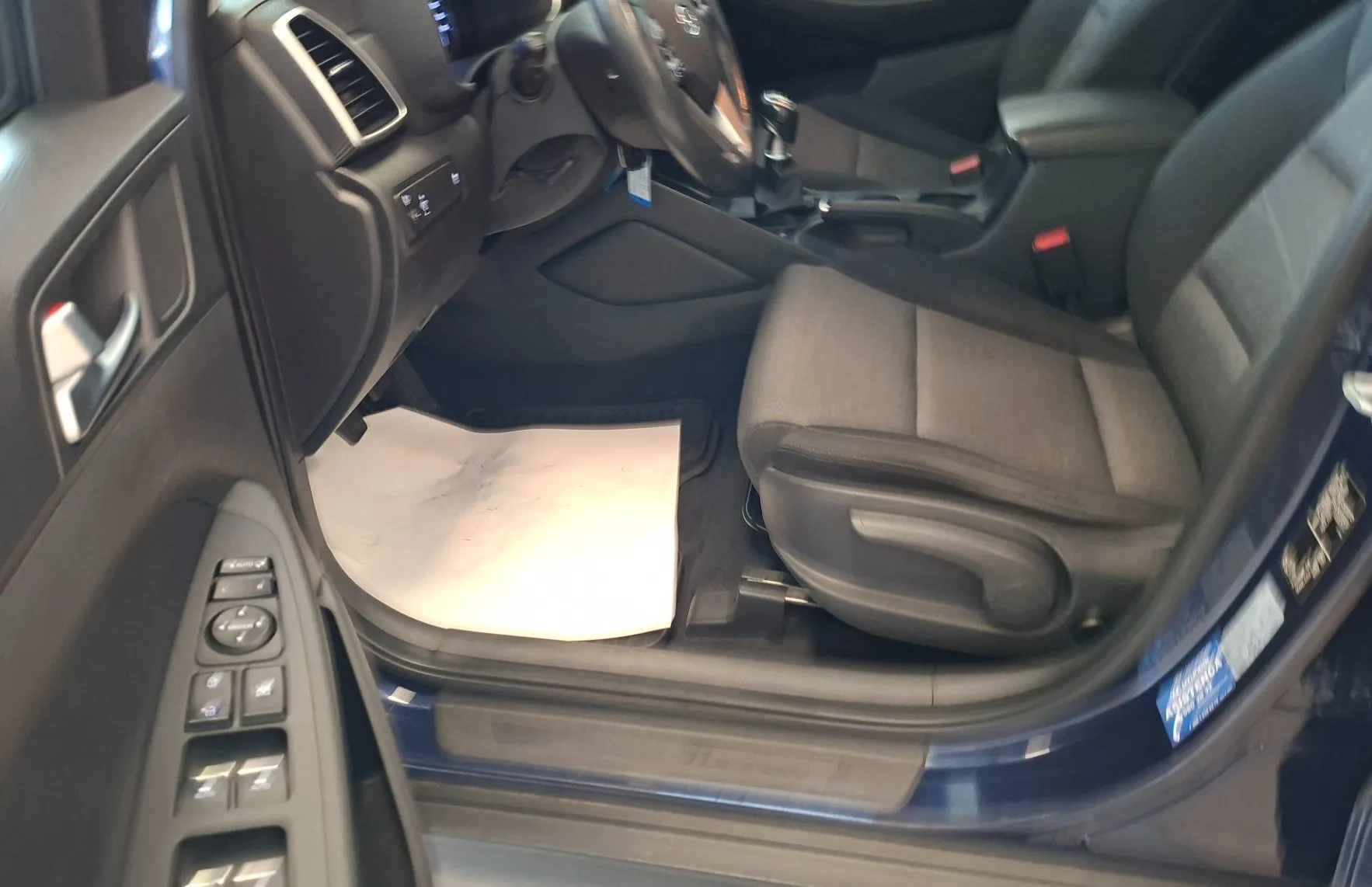 Zunanja slika - Hyundai Tucson - 1.6 GDI PREMIUM-SLO-1.LAST.-LED-NAVI-KAMERA- - 15