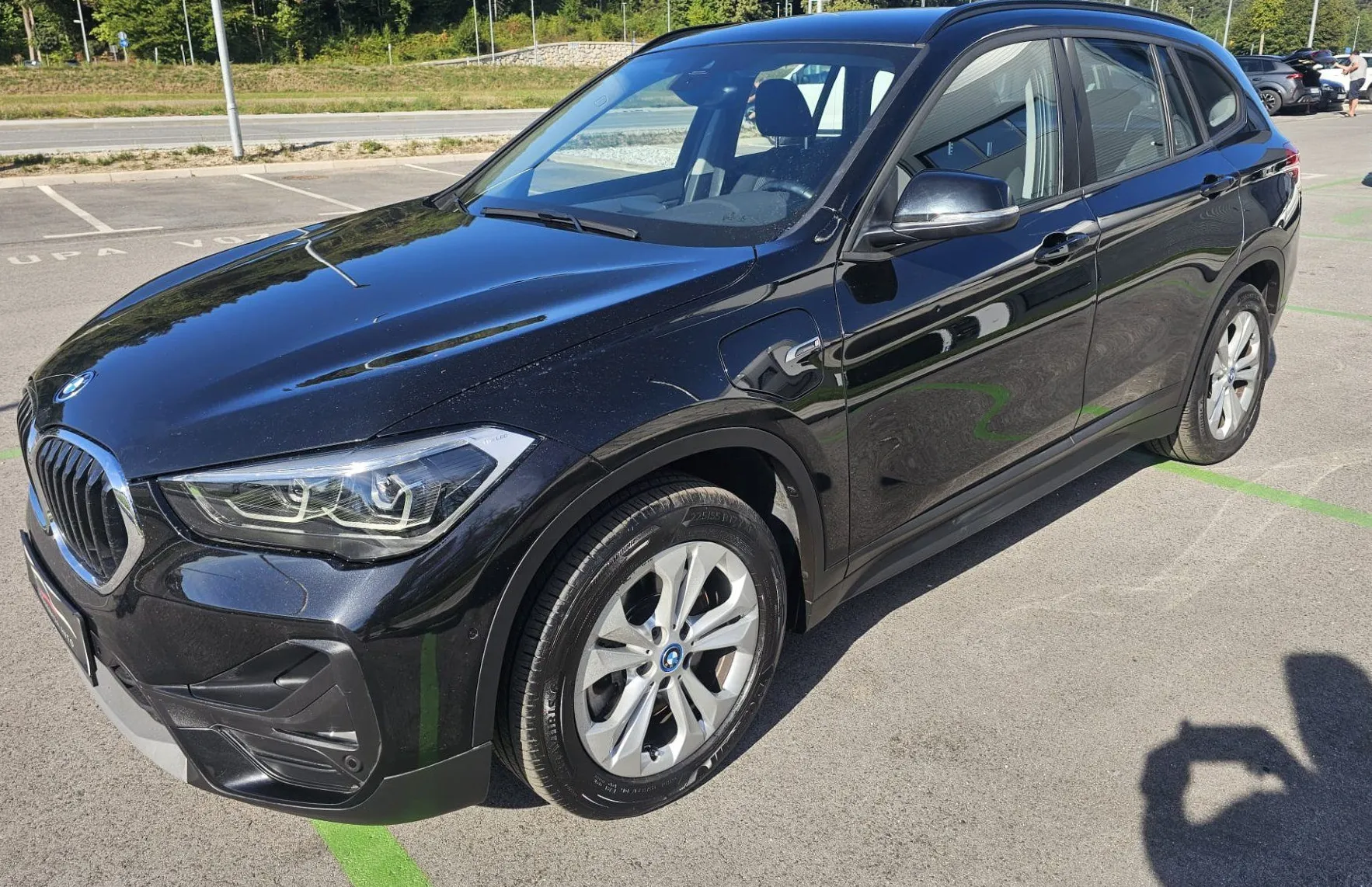 Zunanja slika - BMW X1 - serija : xDrive25e Advantage Avt.|navi|el prtljažnik|fulLED - 1
