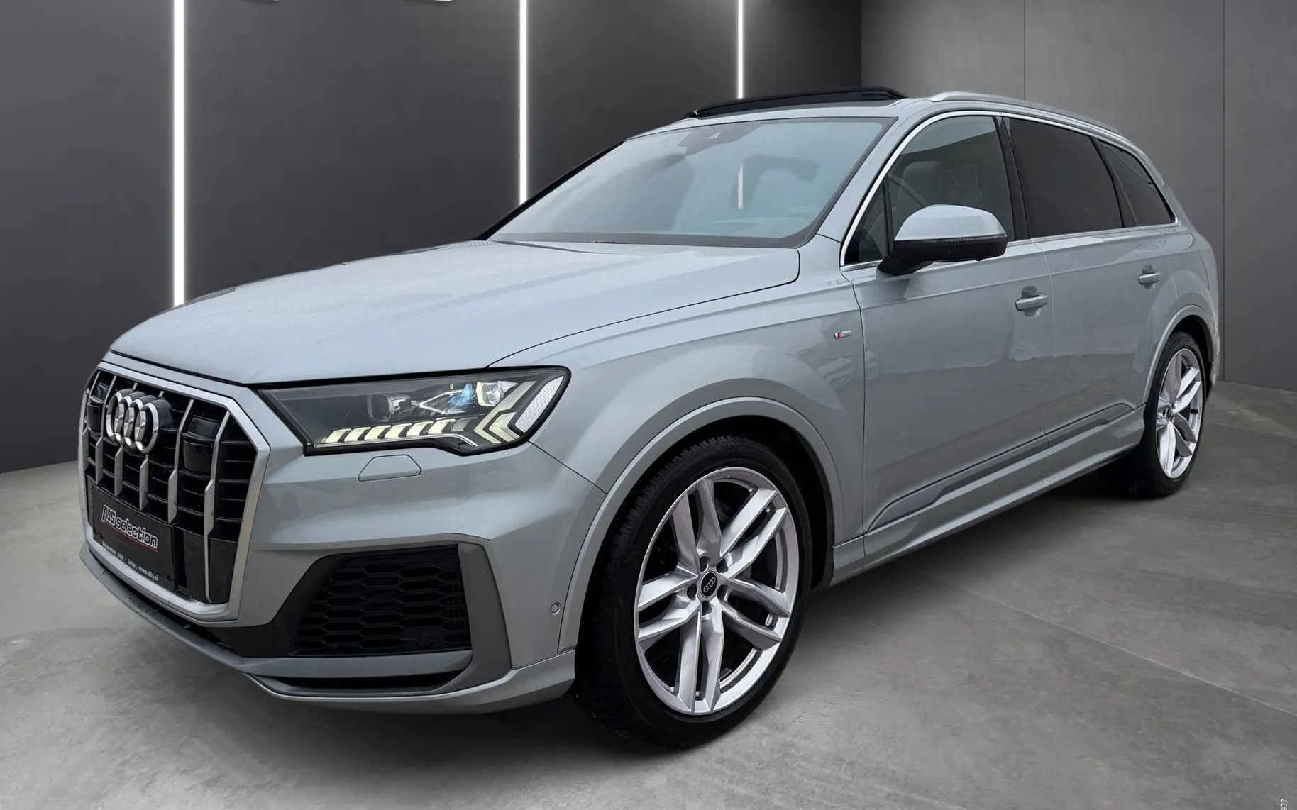 Zunanja slika - Audi Q7 - 55 TFSI quattro S-line Panorama - Soft close - 1