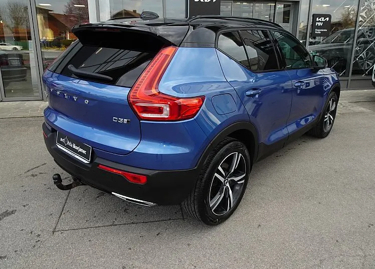 Zunanja slika - Volvo XC40 - D3 A AWD R-Design ODLIČNO OHRANJEN - 6