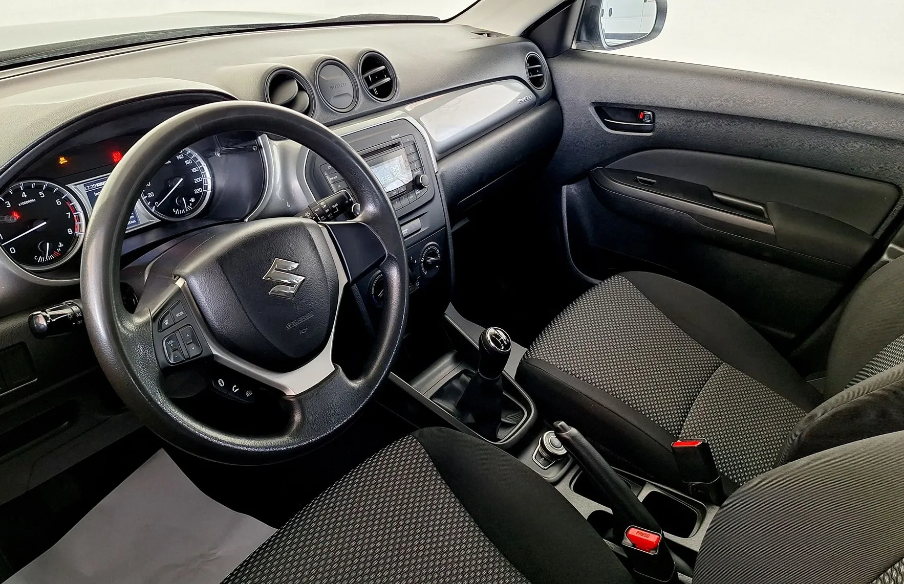 Zunanja slika - Suzuki Vitara - 1.6 VVT COMFORT 4WD•VLEČNA KLJUKA•SLO• - 9