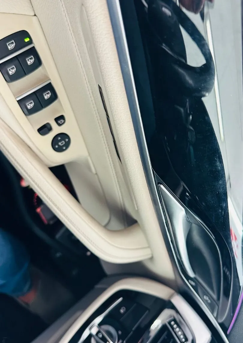 Zunanja slika - BMW Serija 5 - 530e xDrive Touring Avt.KAMERA.LED.USNJE.NAVI.TOP - 3