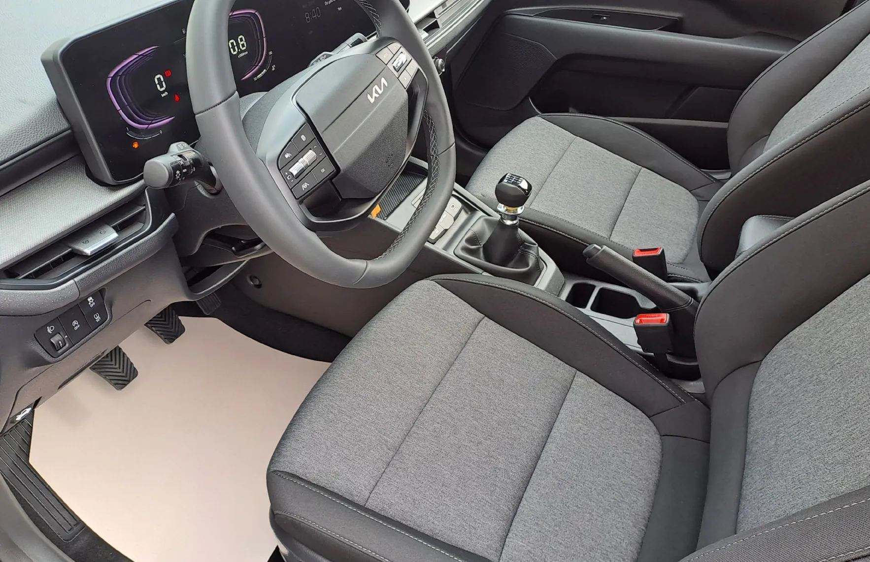 Zunanja slika - KIA Stonic - 1.0 T-GDi 73.6 kW  100 KM  LX Life M T - 5