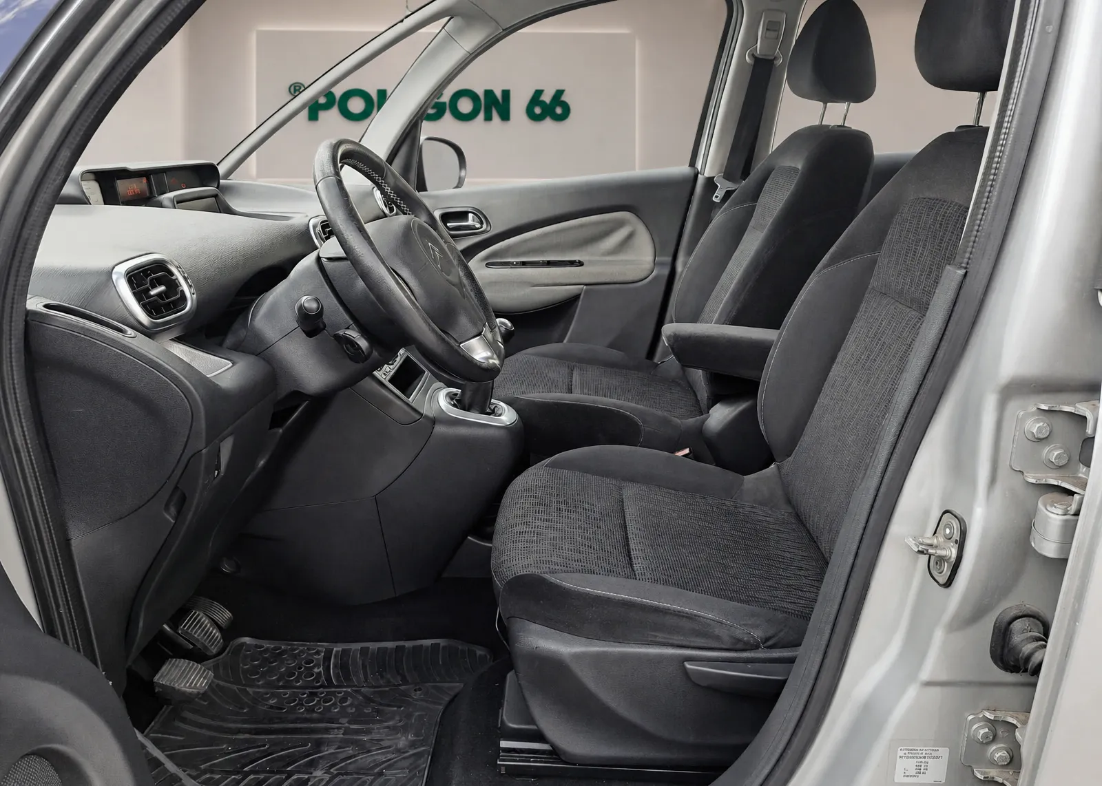 Notranja slika - Citroën C3 Picasso - HDi 90-NAVI-PDC-ODLIČEN-KOT NOV-GARANCIJA - 11