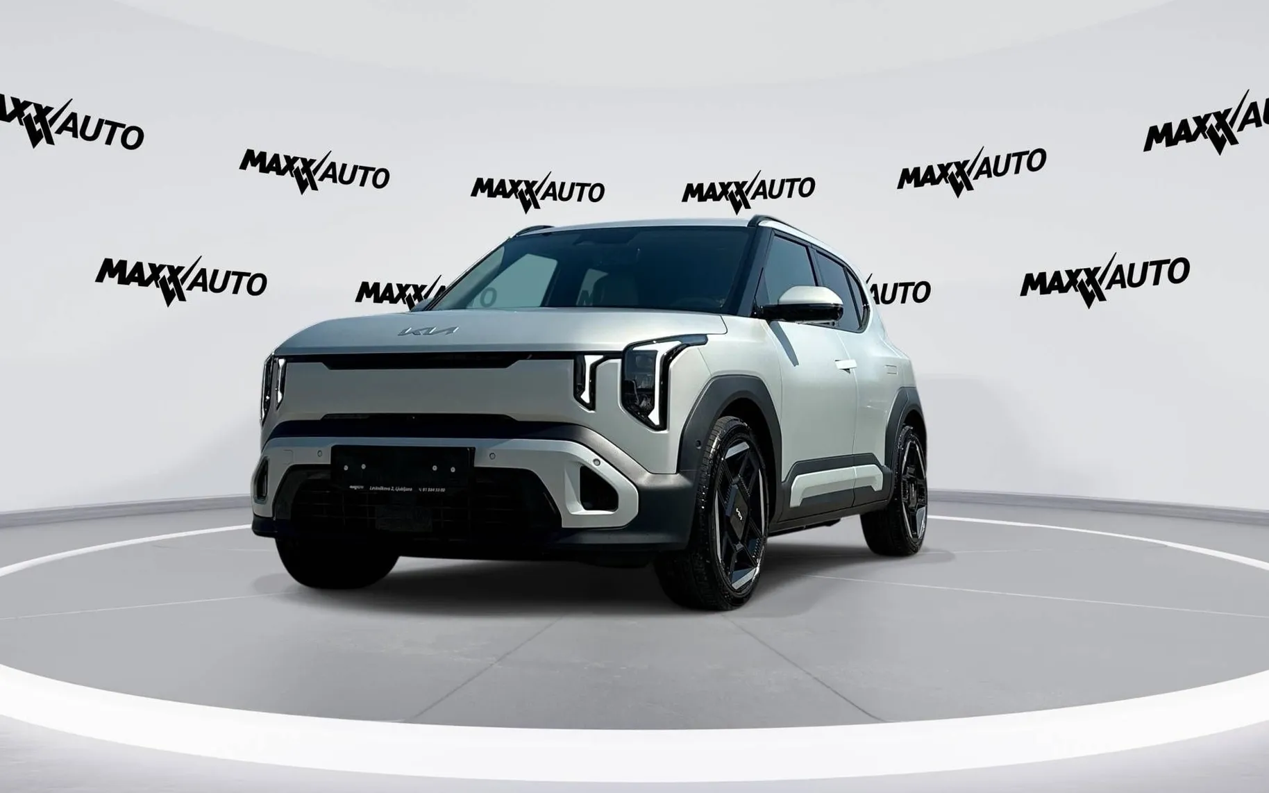 Zunanja slika - KIA EV2 - GT-Line 61 kWh 22KW AC+ PREMIČNA ZADNJA KLOP - 1