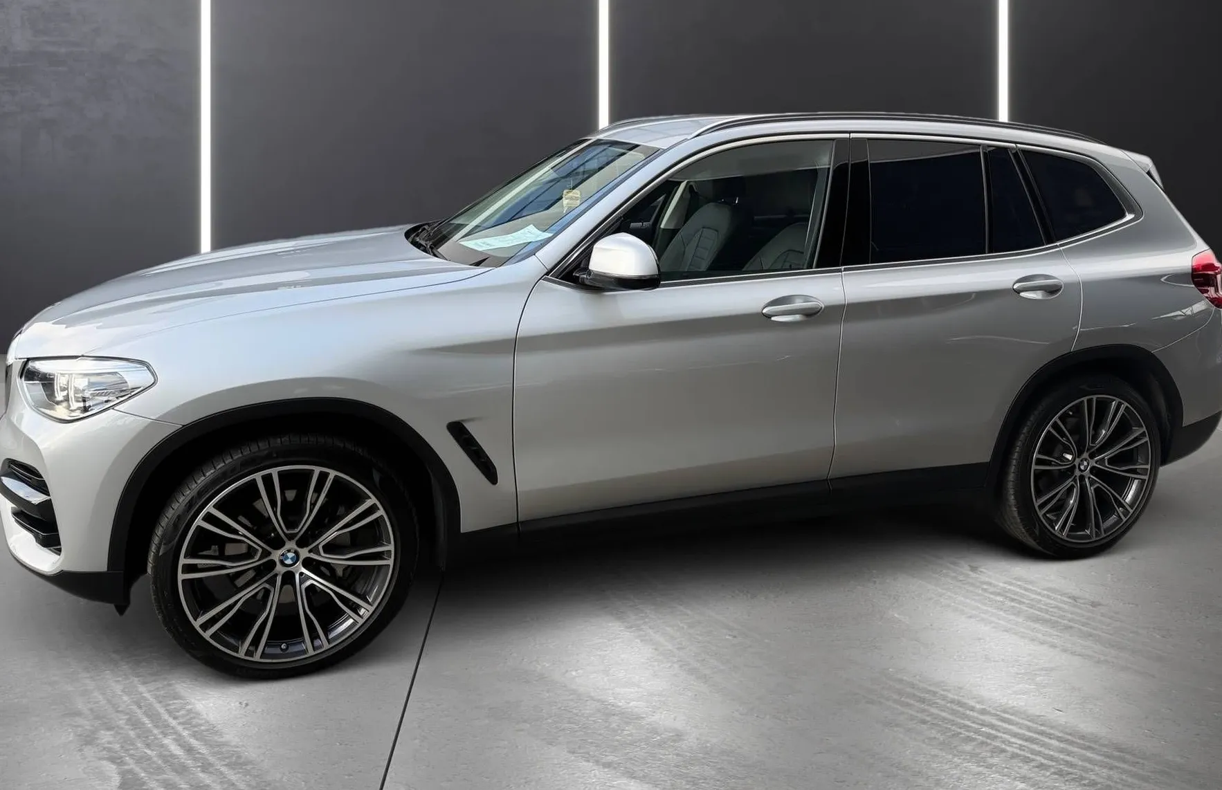 Zunanja slika - BMW X3 - serija : xDrive 20d FULL LED NAVIGACIJA TEMPOMAT PDC TOP - 3