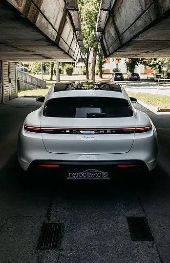 Zunanja slika - Porsche Taycan Sport Turismo - 21 COL Pano Zračno vzmetenje BOSE Radar - 5