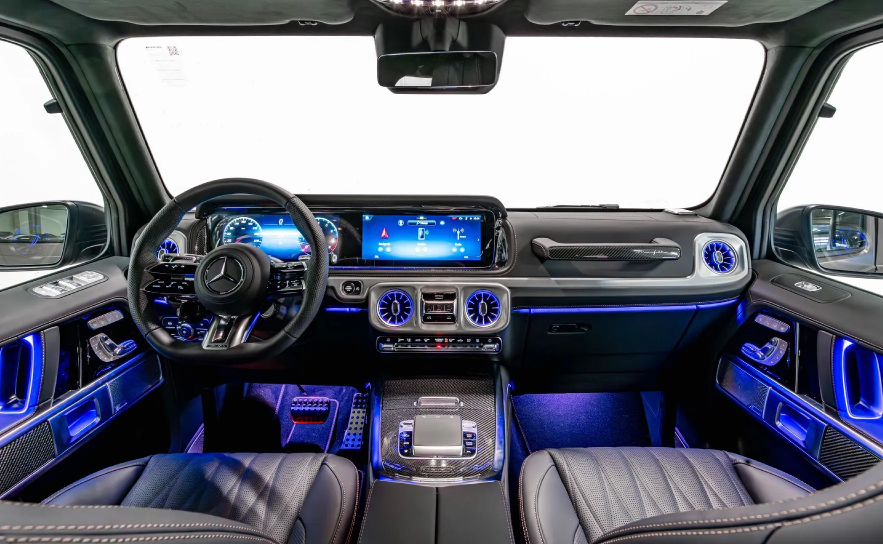 Zunanja slika - Mercedes-Benz G-Razred - MB G63 AMG MY 2026 - MONZA GREY MAGNO - VSA OPREMA - 13